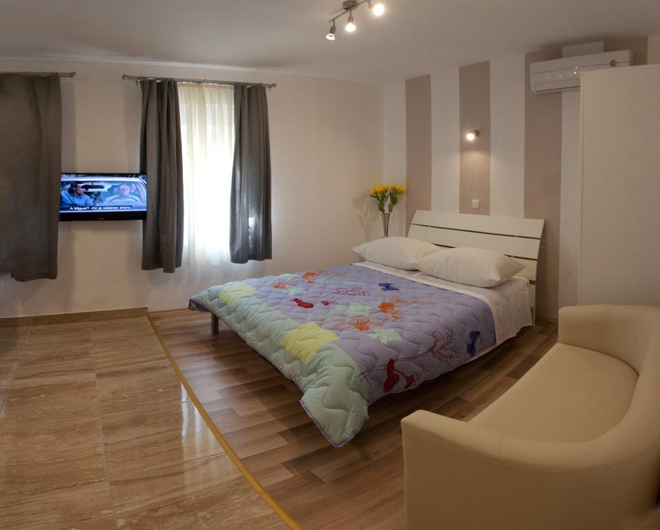 ספליט Central Luxury Rooms Izidor חדר תמונה