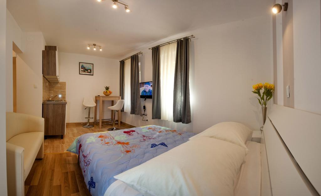 ספליט Central Luxury Rooms Izidor חדר תמונה